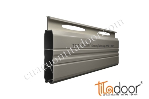 cua-cuon-titadoor-pm-492